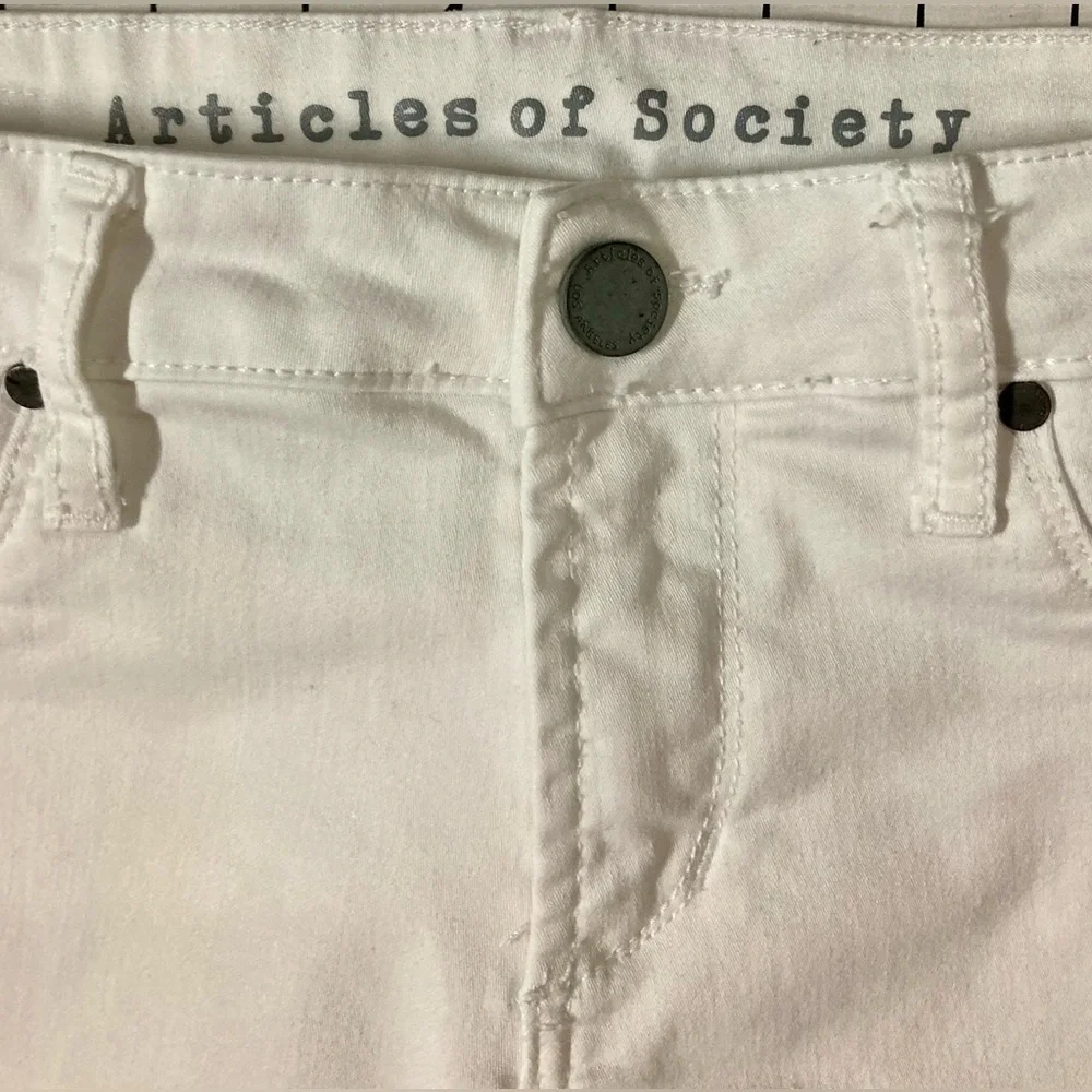 Articles of Society Women’s‎ Size 26 Cannes Wash White Distressed Jeans